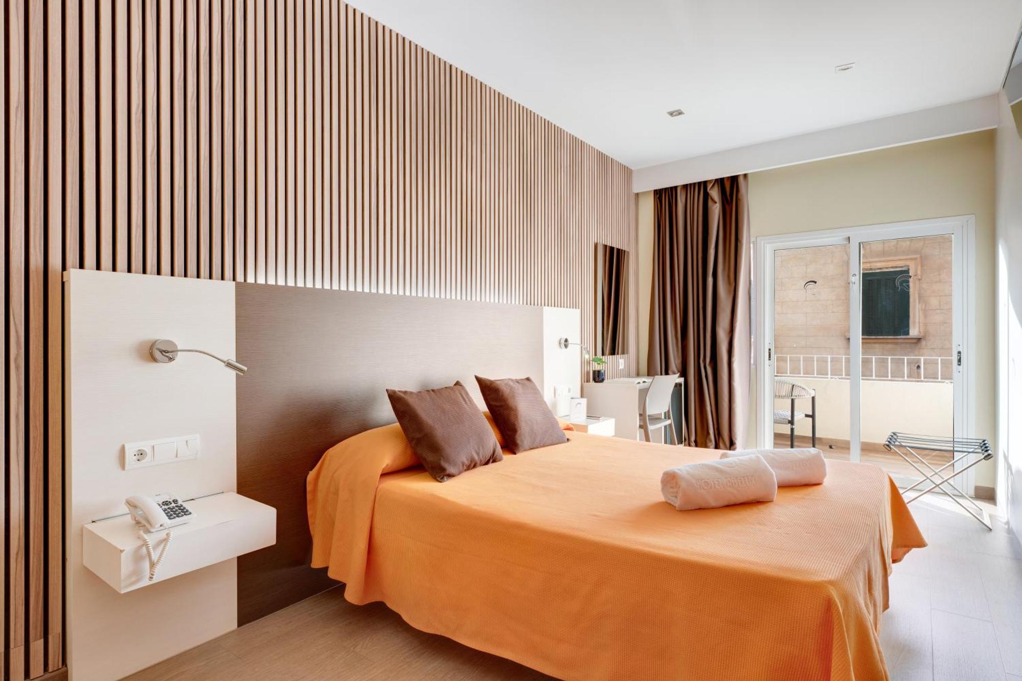 Double or Twin Room,1656174251:JPEG